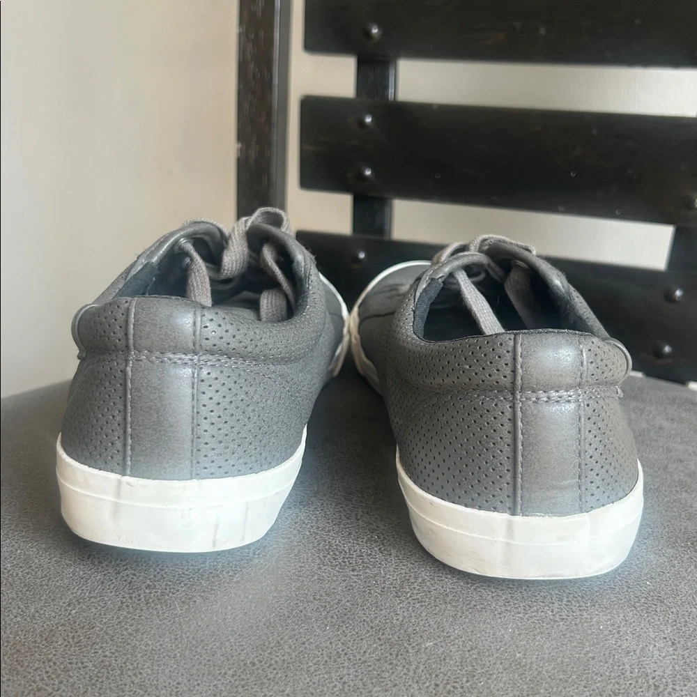 Y2K Men’s Express Lace Up Gray Sneakers Size 10